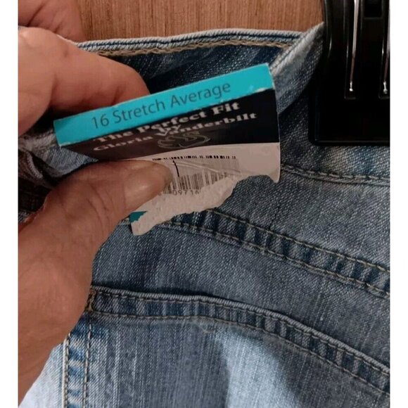 Gloria Vanderbilt Denim Capris with Floral Hem - Picture 7 of 8